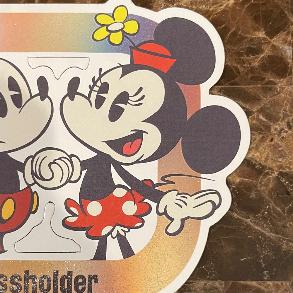 Disney Mickey and Minnie Passholder Magnet - Picture 3 of 5